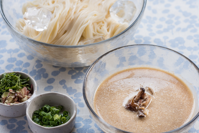 きのこの白ごまだれそうめん